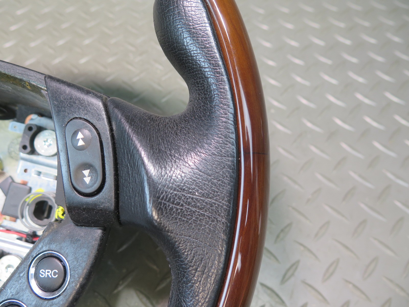 2008-2012 MASERATI GRANTURISMO S M145 LEATHER WOOD STEERING W SWITCH