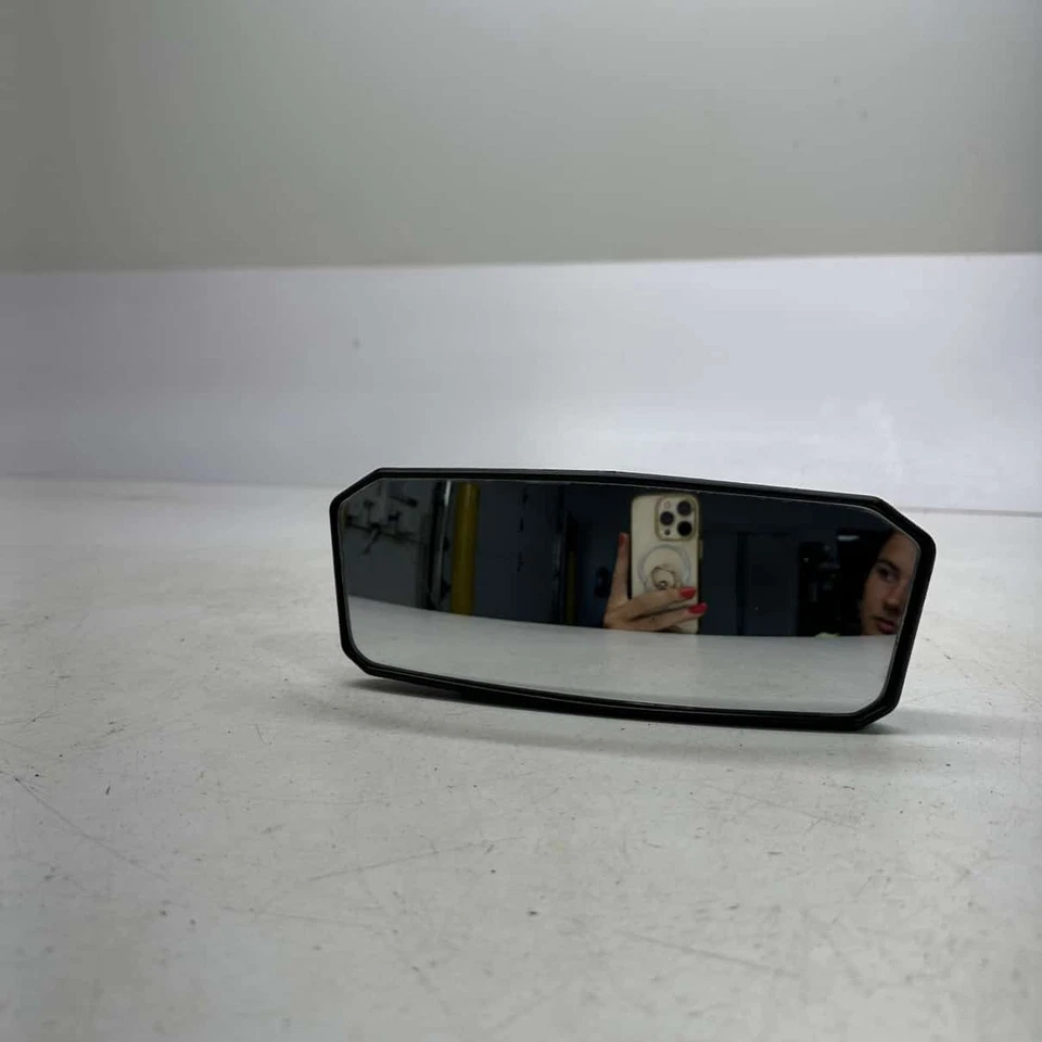 Espejo central panorámico Can Am Sport - 2023 Can-Am Commander Max XT 1000R Foto 2 de 4