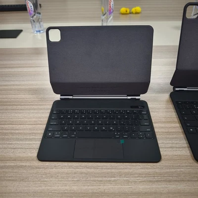 2025 Genuine Magic Keyboard Case For Apple iPad Pro 11in (M4) 2024 ,A2836, A3006
