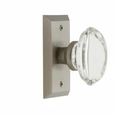 [Nostalgic Warehouse 713247] Studio Plate with Oval Clear Crystal Door Knob