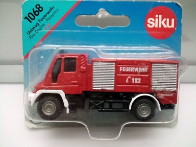 SIKU #1068 / MB Unimog Fire Truck - Red - Feuerwehr 112 - Emergency Model x1 