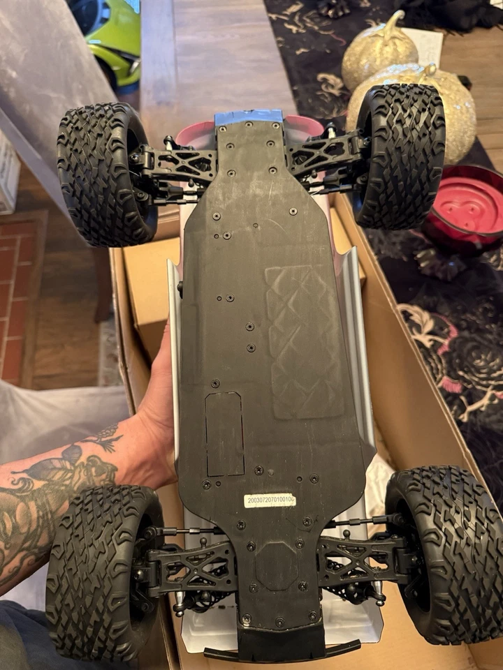 Camión de radiocontrol Redcat Racing Blackout XTE escala 1/10 Foto 3 de 3