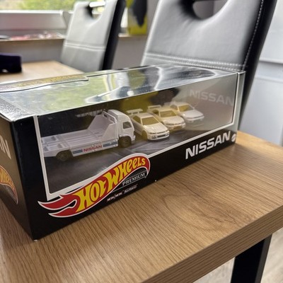 Hot Wheels Premium Nissan Collector Set