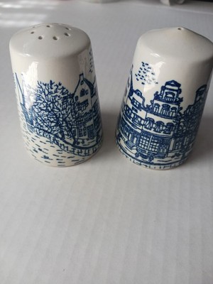 Vintage Dutch Salt & Pepper Shakers Zenith Pottery Company Gouda, Netherlands