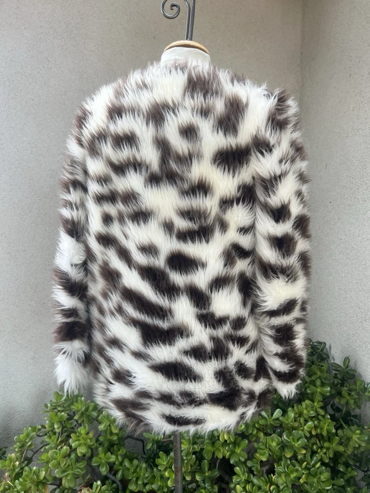 Chaqueta De Colección Años 80 Imitación Piel Marrón Blanco Estampado Animal XS/S Lillie Rubin Foto 3 de 4