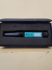 Milwaukee PH52 PRO Waterproof pH Temp Tester Replaceable Probe Original Case  