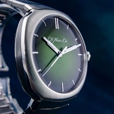 H. MOSER & CIE Streamliner Centre Seconds Green Dial 40mm 6200-1200 7