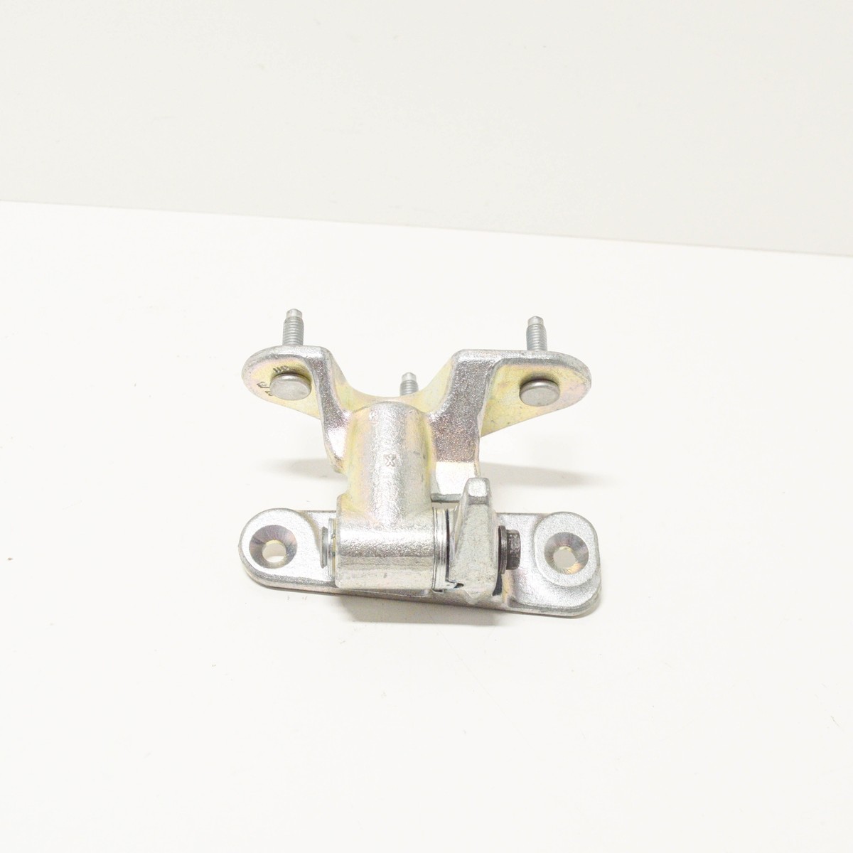 MERCEDES BENZ GLE W166 Front Left Door Lower Hinge A1667200337 NEW  