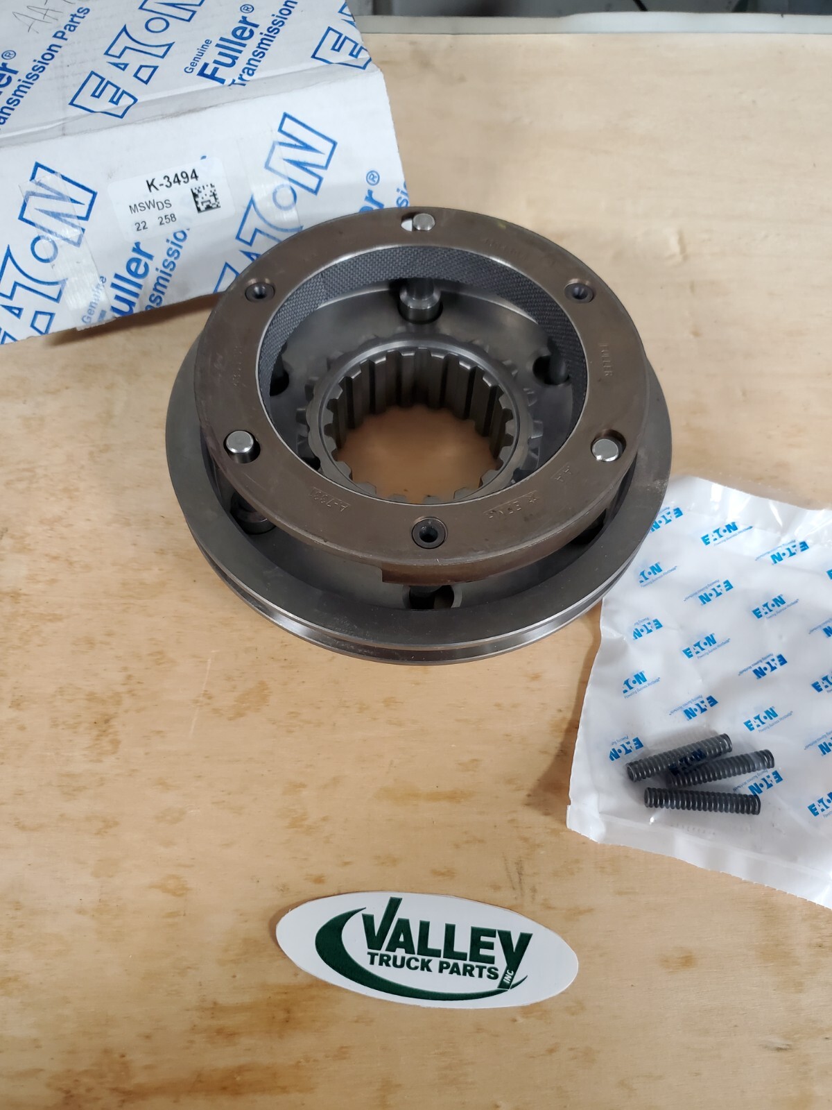 Genuine Eaton Fuller K-3494  Synchronizer Replacement Kit W/ Sliding Clutch