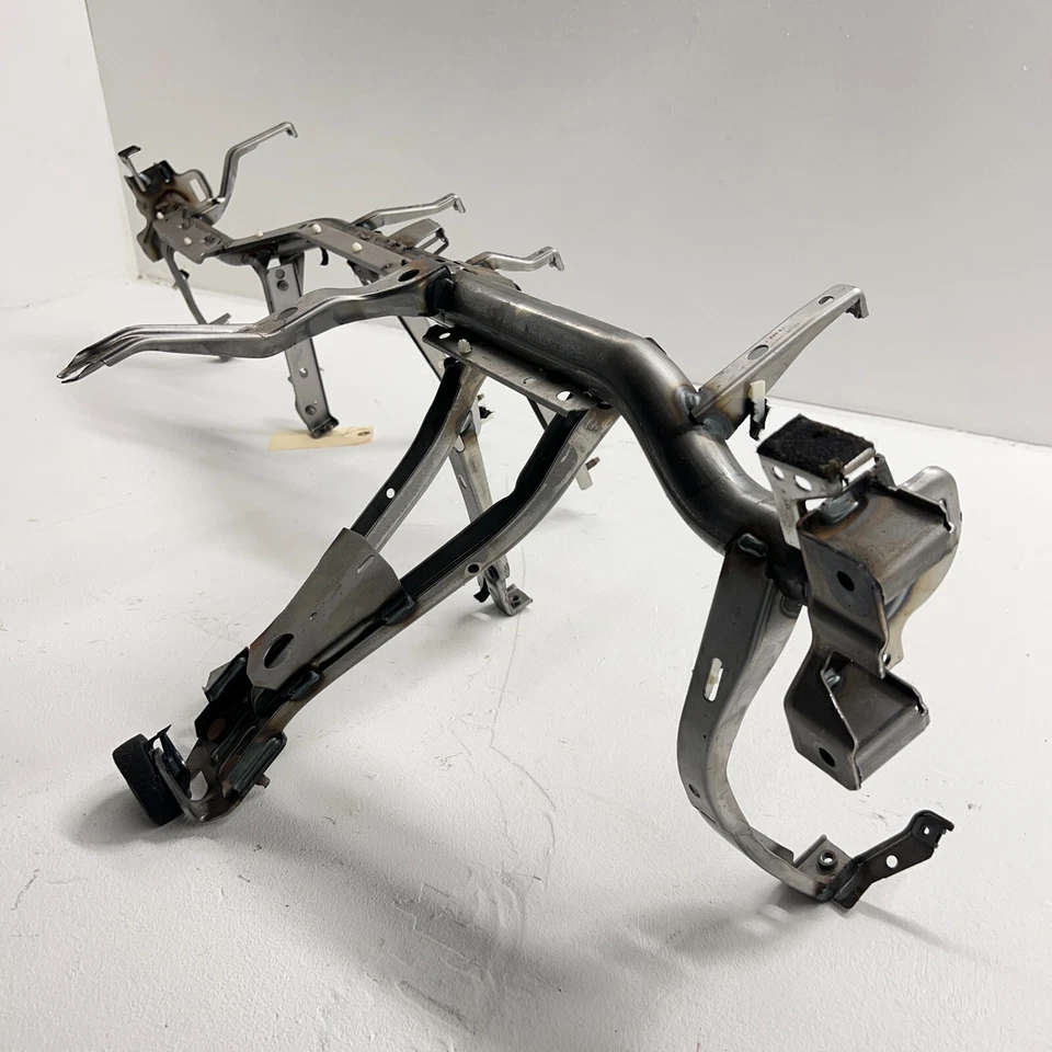 BMW M240XI M240I 2018-2021 panel de instrumentos travesaño soporte de barra OEM Foto 3 de 4