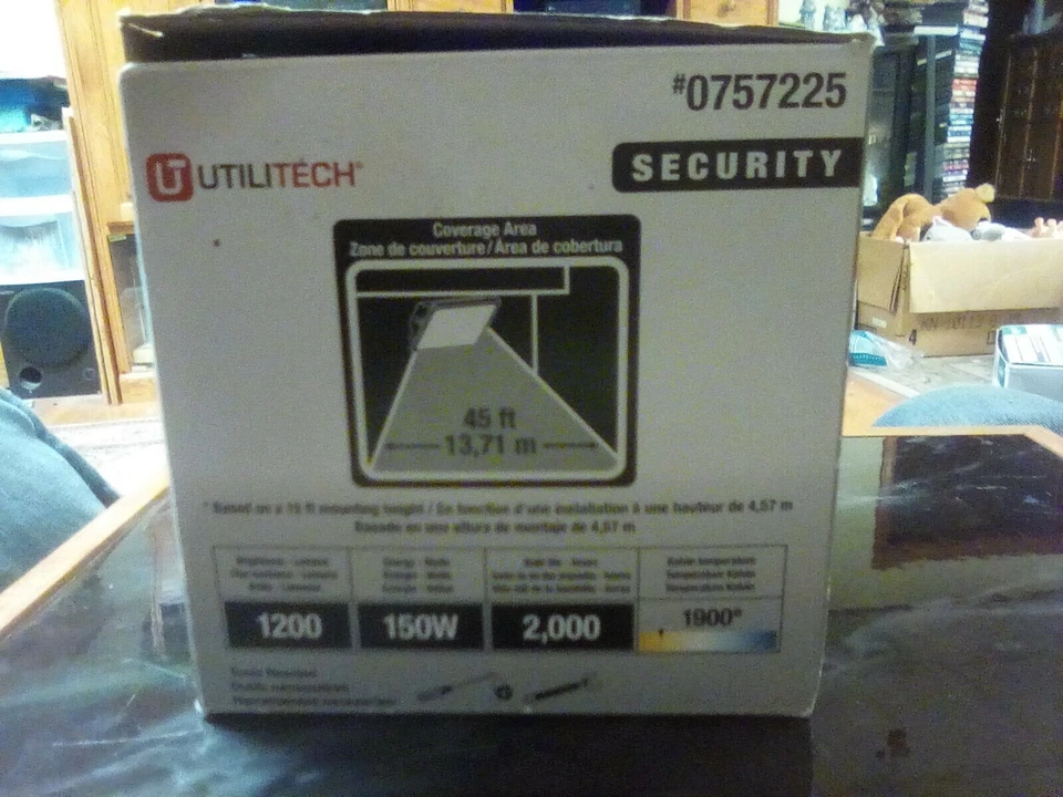 Utilitech Switch Controlled Security Floodlight - Image 3 of 4