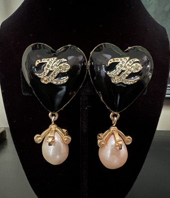 KARL LAGERFELD Vintage Earrings Designer Heart Pearl black gold signed