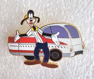 Disneyland Guest Services Cast LE 300 Goofy Tram Driver Pin