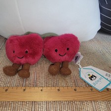 ONE KEYCHAIN BRAND NEW Jellycat jelly cat style jc keychain not authentic
