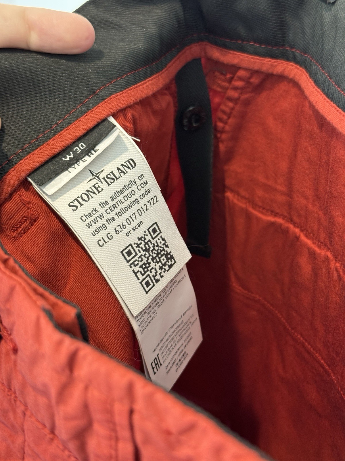 Stone Island Mens Red Bermuda Cargo Shorts Size 30 Type RE (fits 30-32) thumbnail 9