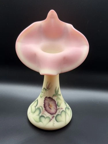 Fenton Hand Painted Burmese  Jack in the Pulpit Glass Vase