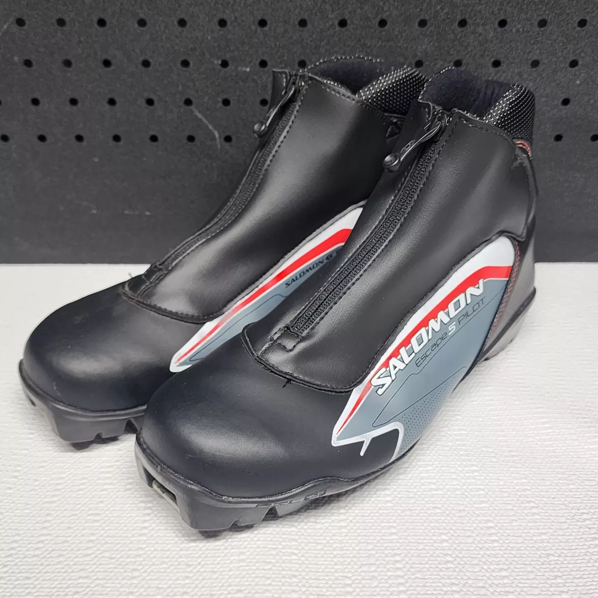 Salomon escape pilot new arrivals