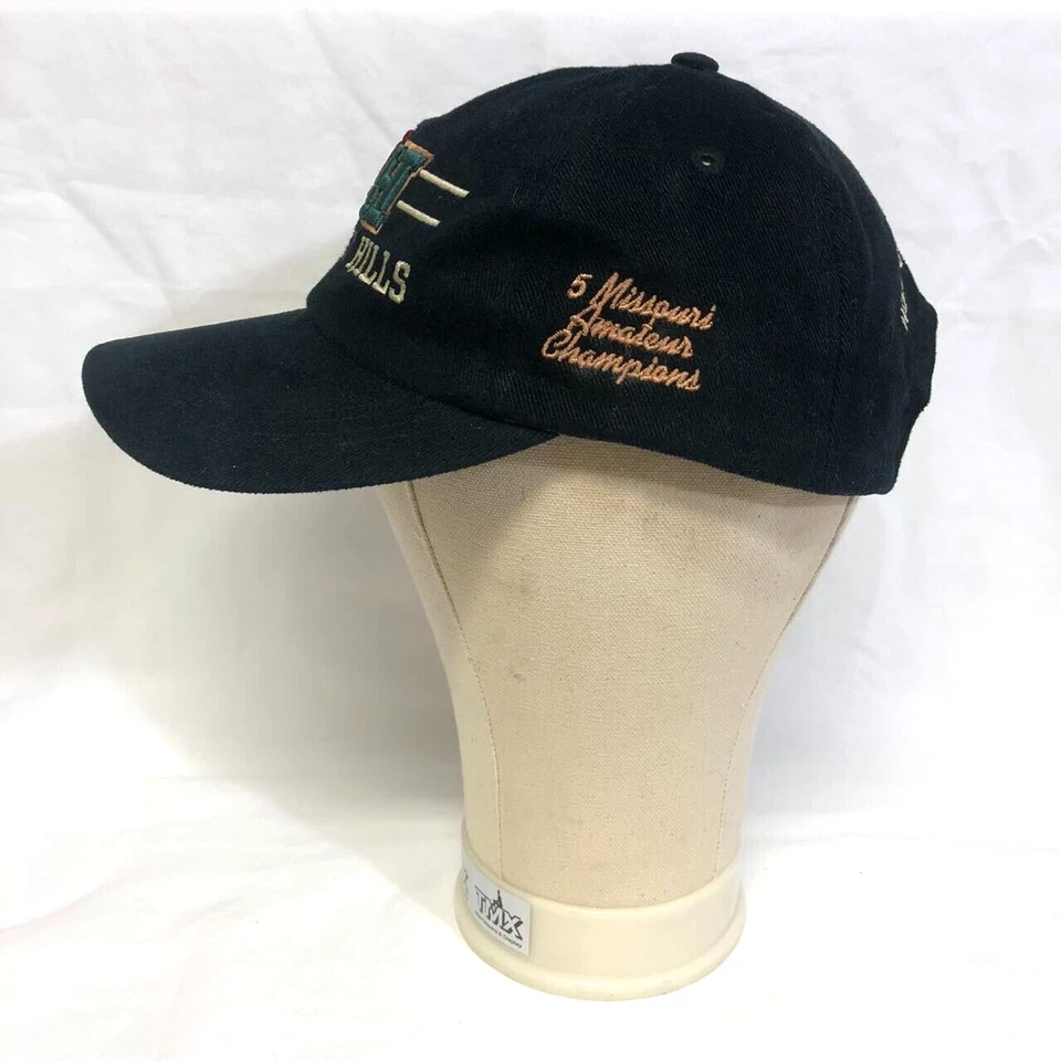 Sombrero de golf HICKORY HILLS PGA 5 campeones aficionados de Missouri firma PAYNE STEWART Foto 3 de 4