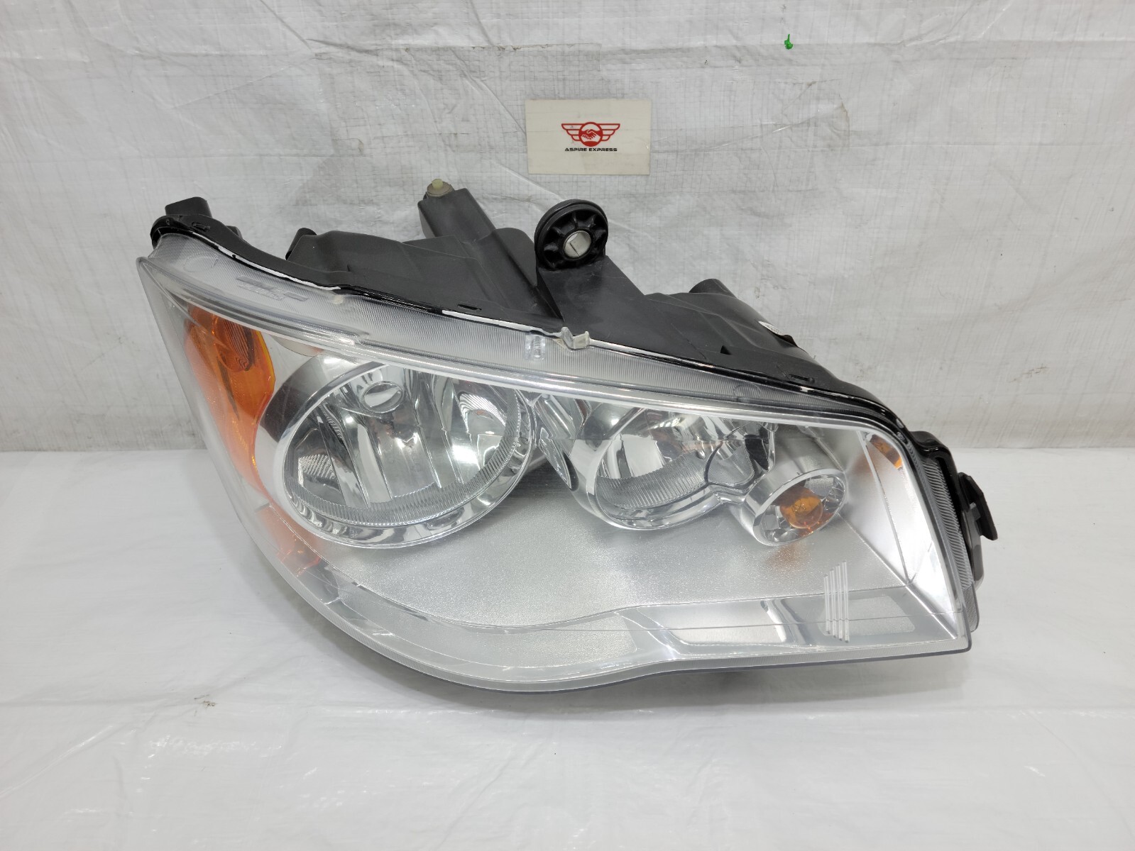 20082016 Chrysler Town and Country Headlight Head Light Right