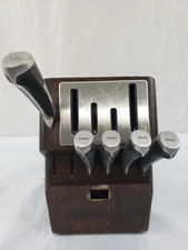 PREOWNED Calphalon 5 Non Stick Kitchen Knife With Self Sharpening Block