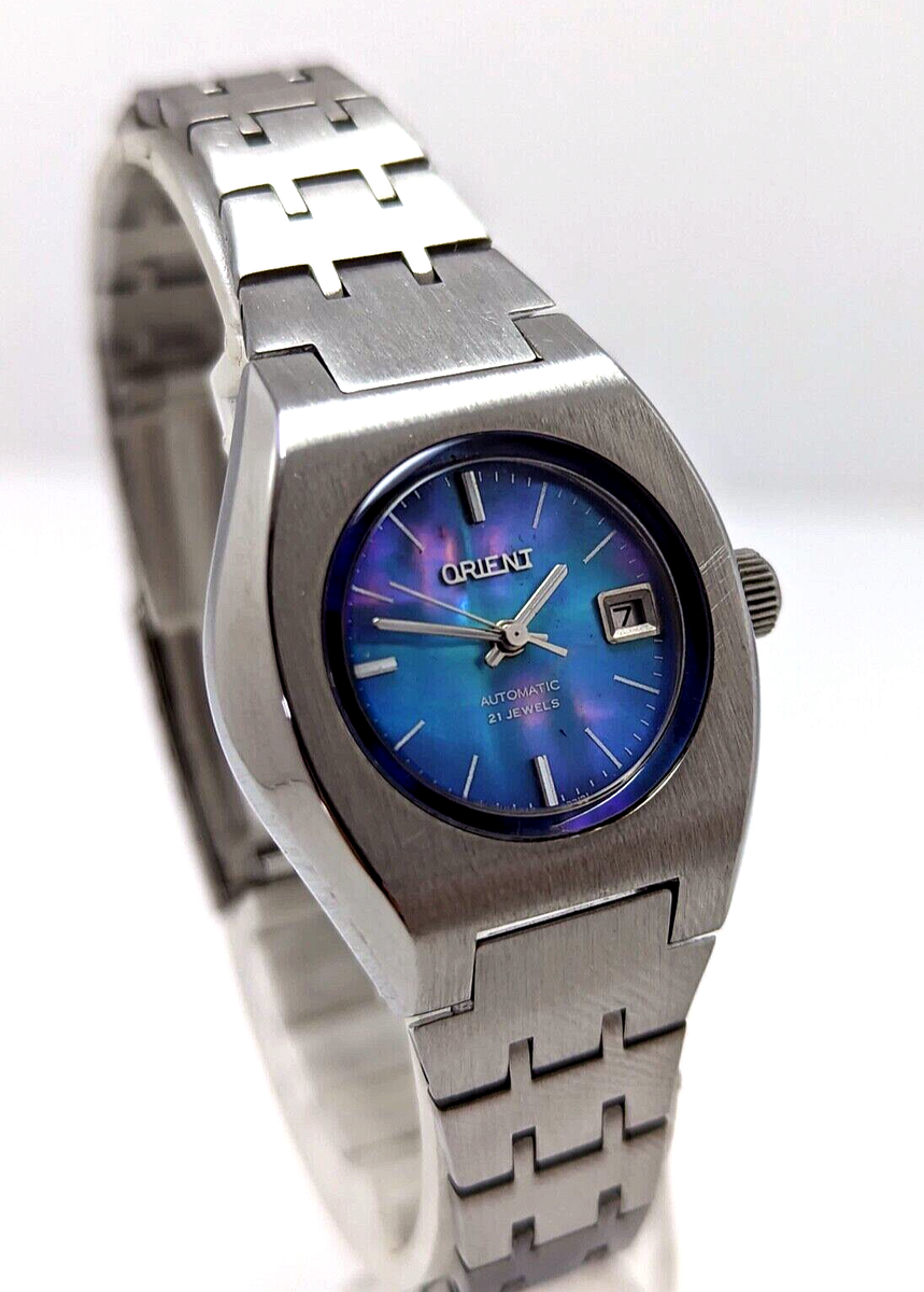 VINTAGE ORIENT AUTOMATIC CALENDAR BLUE SHELL FACE Ref. Y497 VINTAGE ORIENT AUTOMATIC CALENDAR BLUE SHELL FACE Ref. Y497