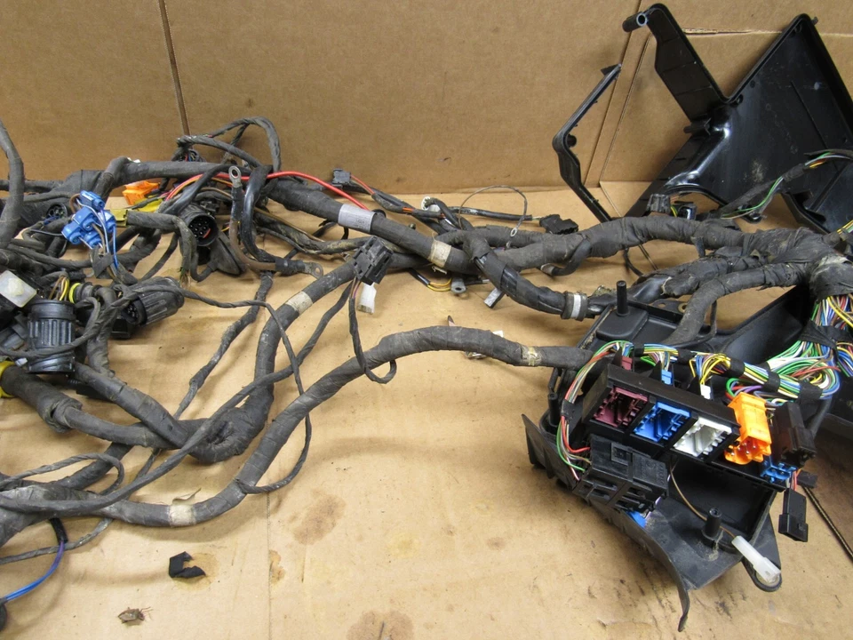 Arnés de cables BMW K1200 LT 1999 quemado bueno para piezas Foto 4 de 4