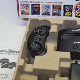 Boxed Sega Megadrive Console Mini Classic 80 Games 2 Wireless Controllers VGC