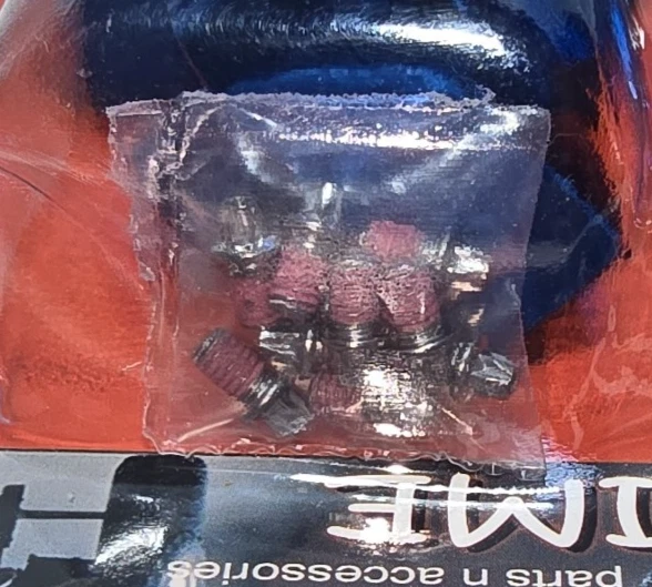 AIRTIME CNC BILLET CLAVIJAS DE PIE ANCHO GRASA YAMAHA YZ85 YZ125 YZ250F YZ450F AZUL Foto 3 de 4