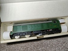 Wrenn OO Gauge BO BO Diesel Electric BR Green D8017 Class 20 W2230 - Boxed