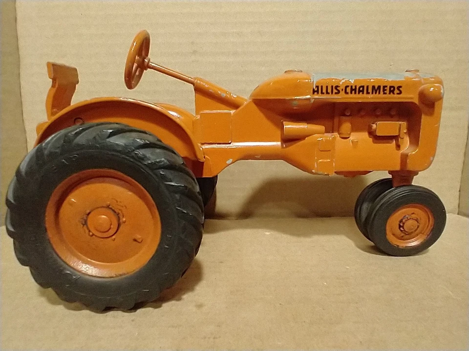 Vintage 1/12 Allis Chalmers Tractor Model C by American Precision Products Co. - image 2 of 4