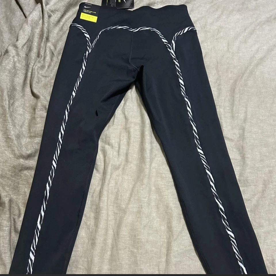 Nike Leggings Damen Medium Brandneu Schwarz mit Zebrastreifen - Bild 1 von 1