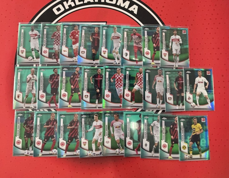 (26) Topps Chrome Bundesliga Soccer Card Aqua Hyper Refactor Lot