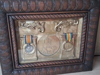 Memorial Plaque & Medal " Display Frame "