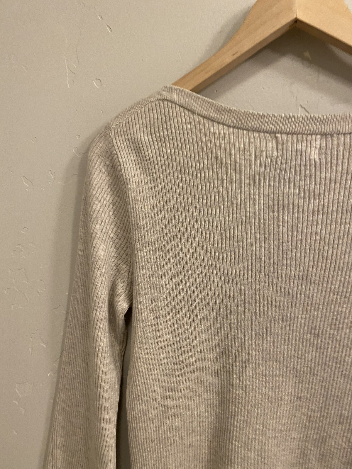 Old Navy Sweater Womenâs Sz Small Beige Pullover Boat Neck Bell Sleeve 