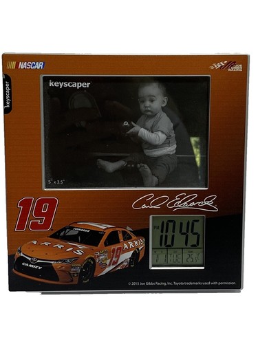 2016 Carl Edwards Arris Toyota #19 NASCAR Signed Auto 8x10 Post