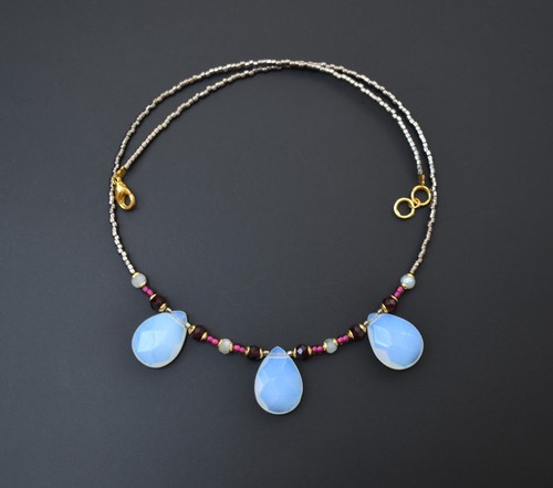Moonstone droplet necklace, dainty multi stone drop necklace, seed bead jewelry - Picture 6 of 8