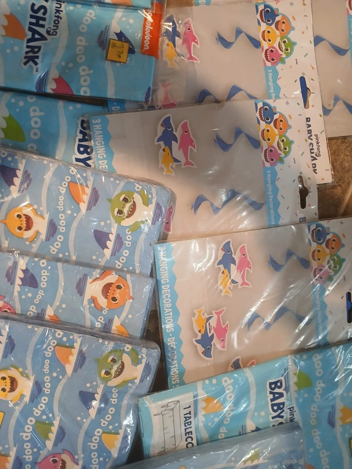 Lote de decoraciones de tiburón bebé suministros para fiestas Foto 3 de 3