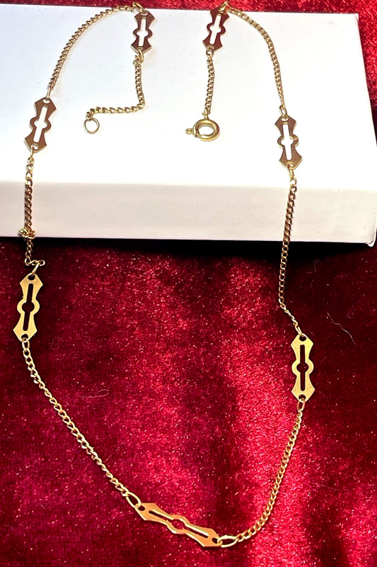 18K GOLD STATION NECKLACE 750 MADE IN ITALY VINTAGE 18'  4.1 GRAMS