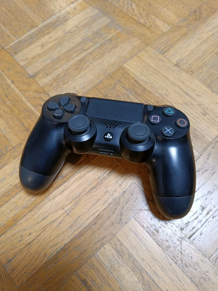 Sony PS4 Controller Dualshock 4 - Playstation 4 (Schwarz Defekt - Nicht Getestet