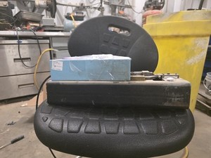 Hepco 3000-2 Manual Lead Forming and Cutting Machine w/ Transistor 3322-7C-T Die