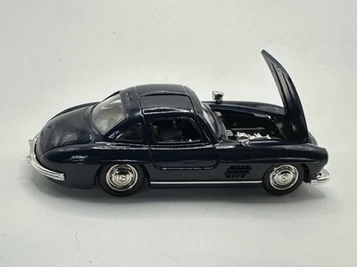 Voiture MERCEDES 300 SL 1954 Solido 1/43 - Photo 1/3