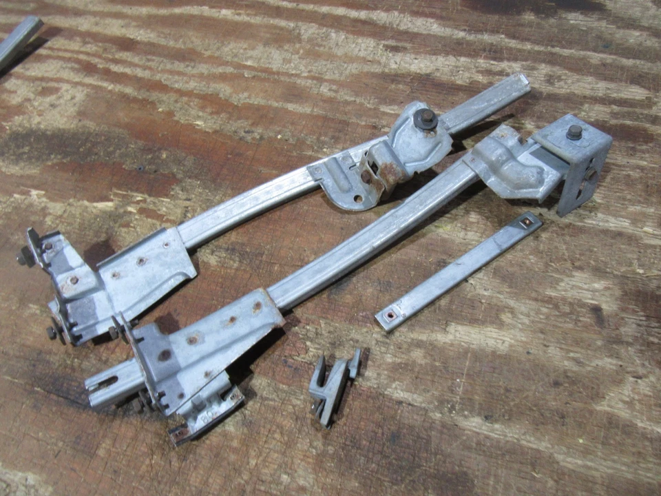 Chevrolet Impala Caprice 1967 4 puertas techo rígido puerta ventana vidrio rodillos orugas PR Foto 2 de 2