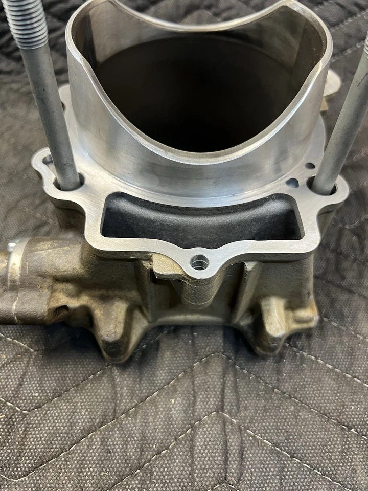 2014-2018 Yamaha YZ450F Cylinder Oem Piston Top End Core for Parts 2016 Yz450f - Image 4 of 4