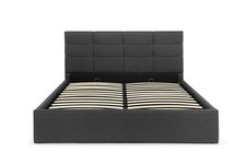 Letto in tessuto CALABRIA, cassettone, rete a doghe e funzione si sollevamento.