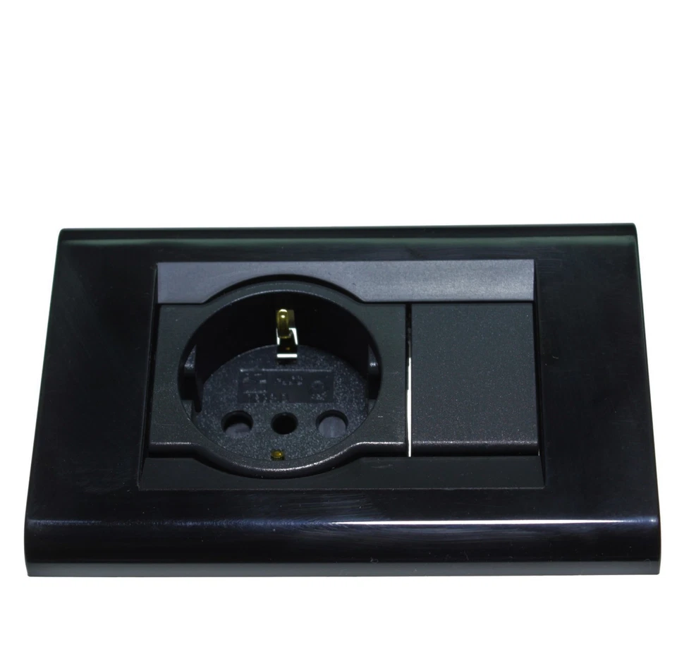 FEB Bticino Living Classica Placca più Supporto e presa schuko nera compatibili