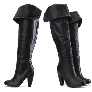 boots with fold down cuff