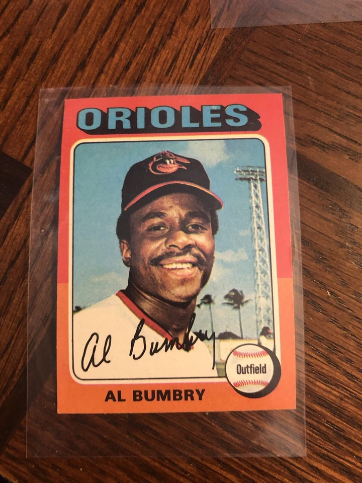 1975 Topps Mini #358 Al Bumbry Baltimore Orioles  Baseball Card - Image 2 of 4