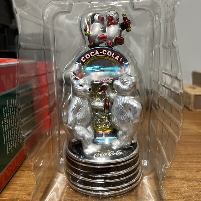Coca-Cola Musical Figurine Polar Bears On Record Player By Cavanagh NIB SEALED