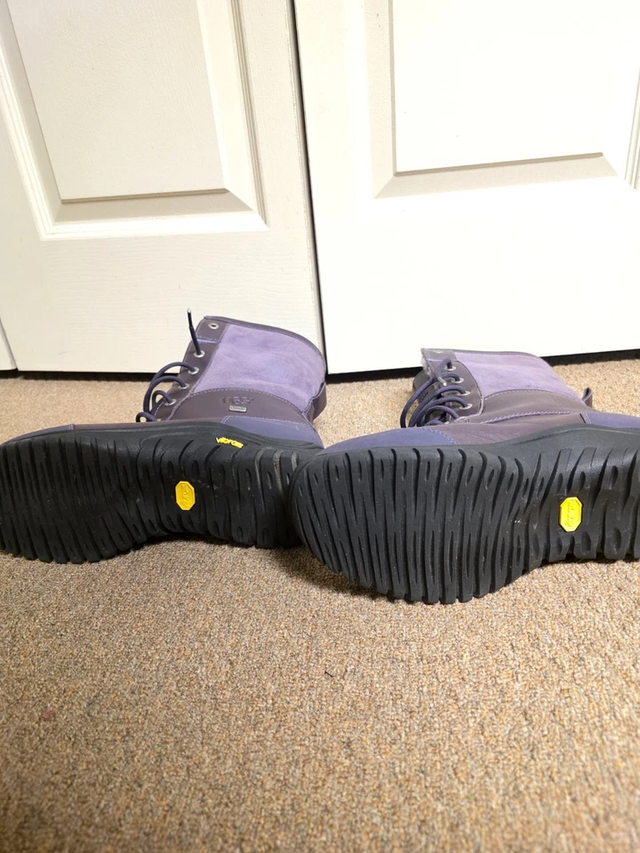 Botas UGG Adirondack II para mujer de cuero y piel de oveja talla 12 Foto 4 de 4