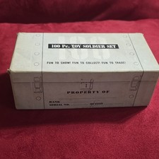 Lucky Products Vintage Plastic Toy Soldiers Set Army Flat Original Box